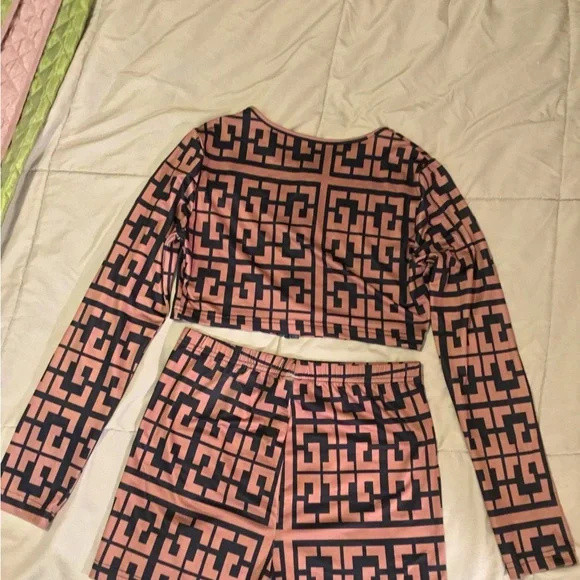 Geometric Patterned Two-Piece Set - Picture 8 of 8